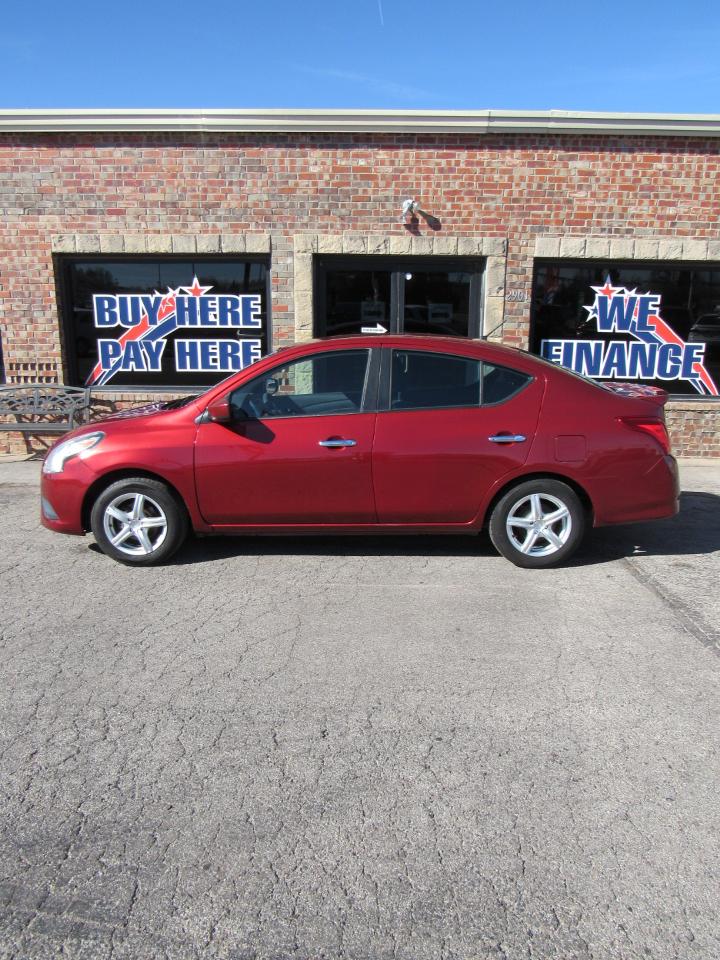 Nissan Versa 1.6 S 5M 2017