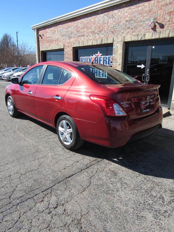 Nissan Versa 1.6 S 5M 2017