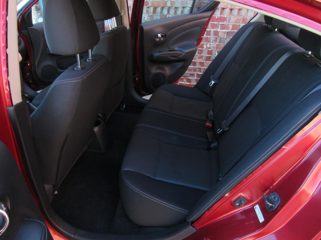 Nissan Versa 1.6 S 5M 2017