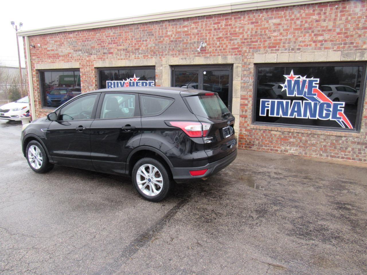 Ford Escape S FWD 2017