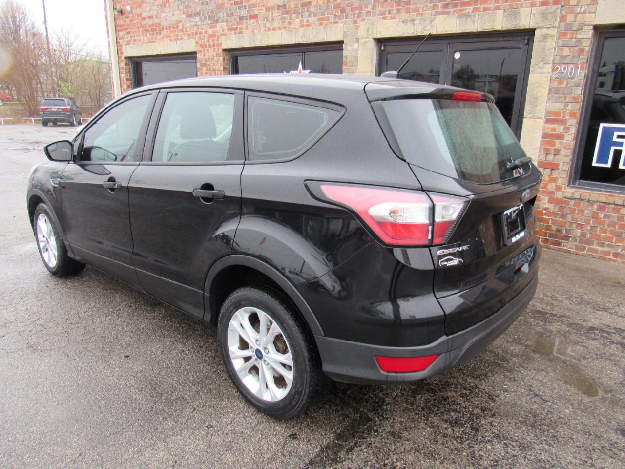 Ford Escape S FWD 2017