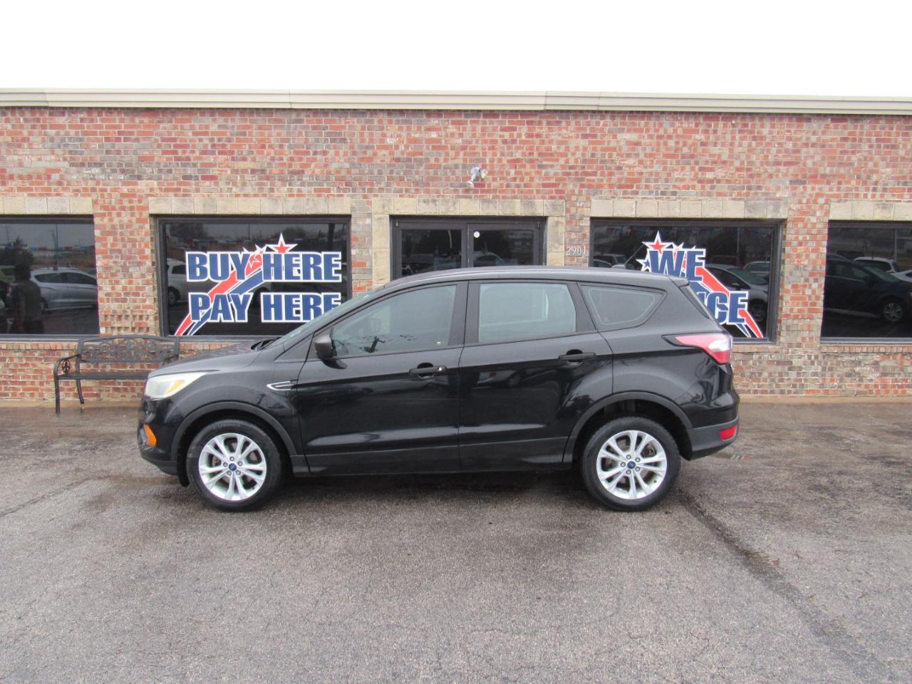 Ford Escape S FWD 2017
