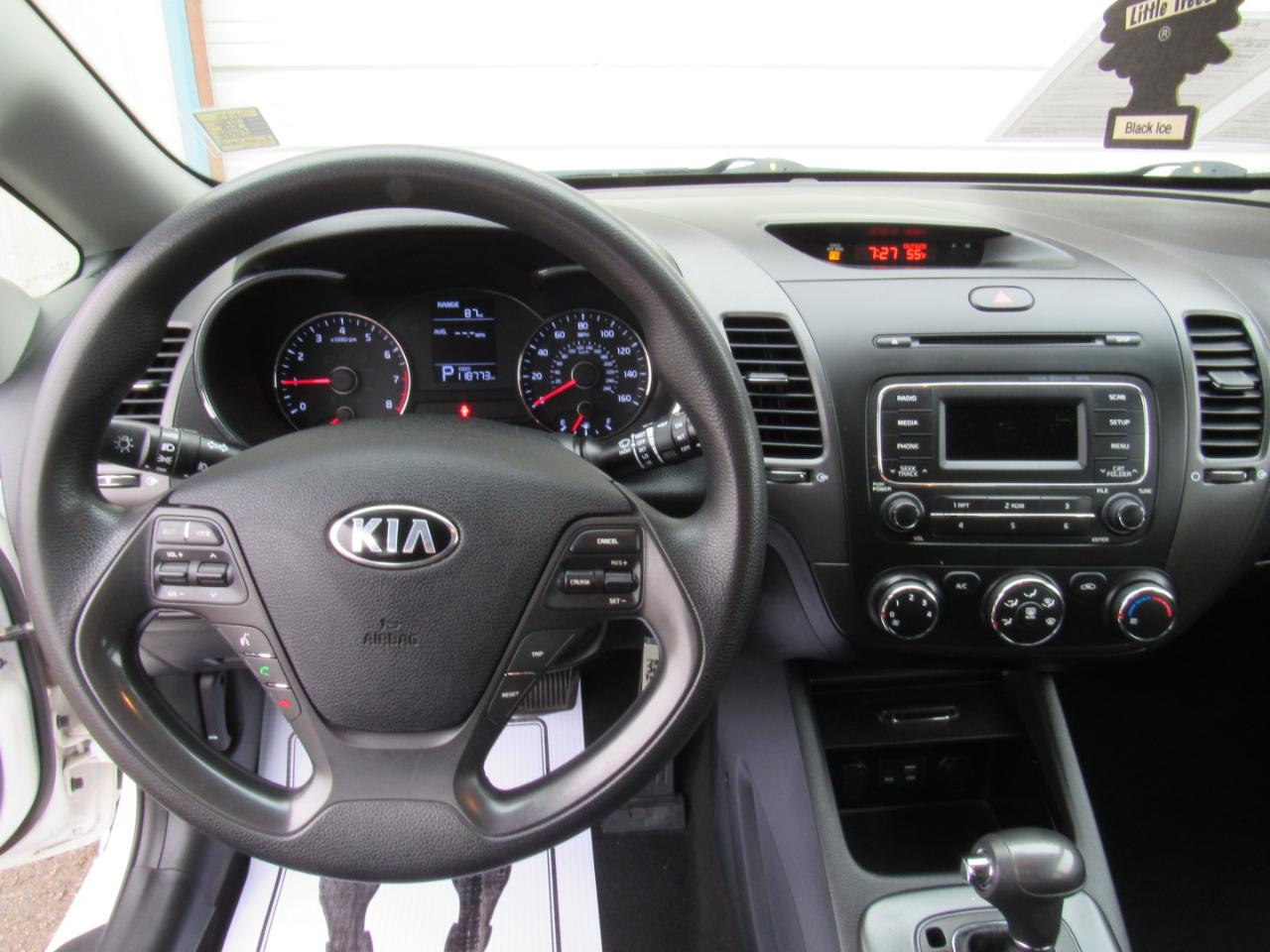 Kia Forte 5-Door LX 2016