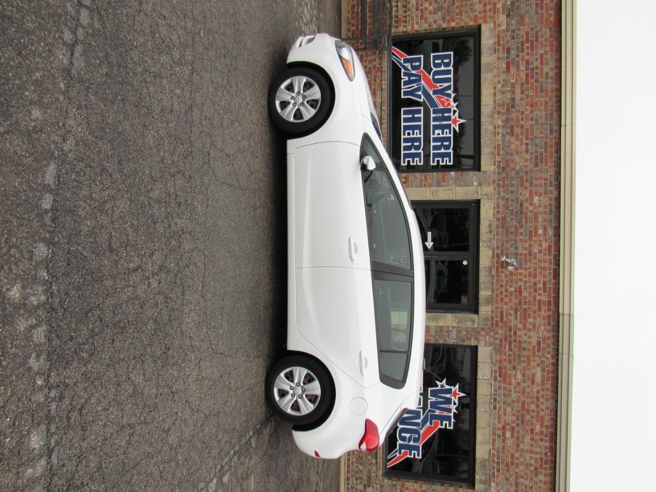 Kia Forte 5-Door LX 2016