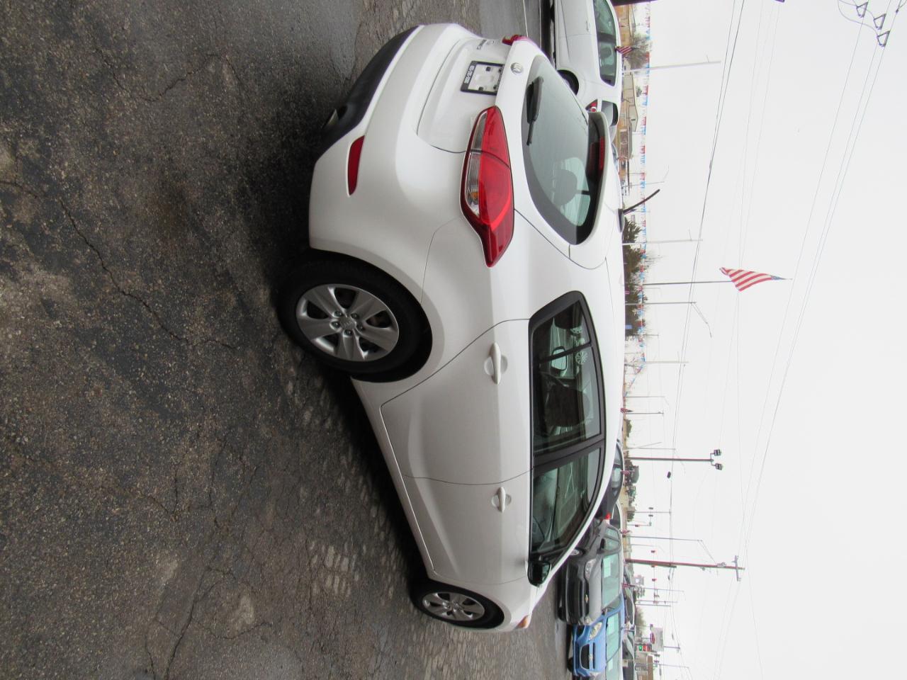 Kia Forte 5-Door LX 2016