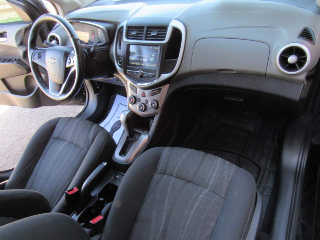 Chevrolet Sonic LT Auto Sedan 2017