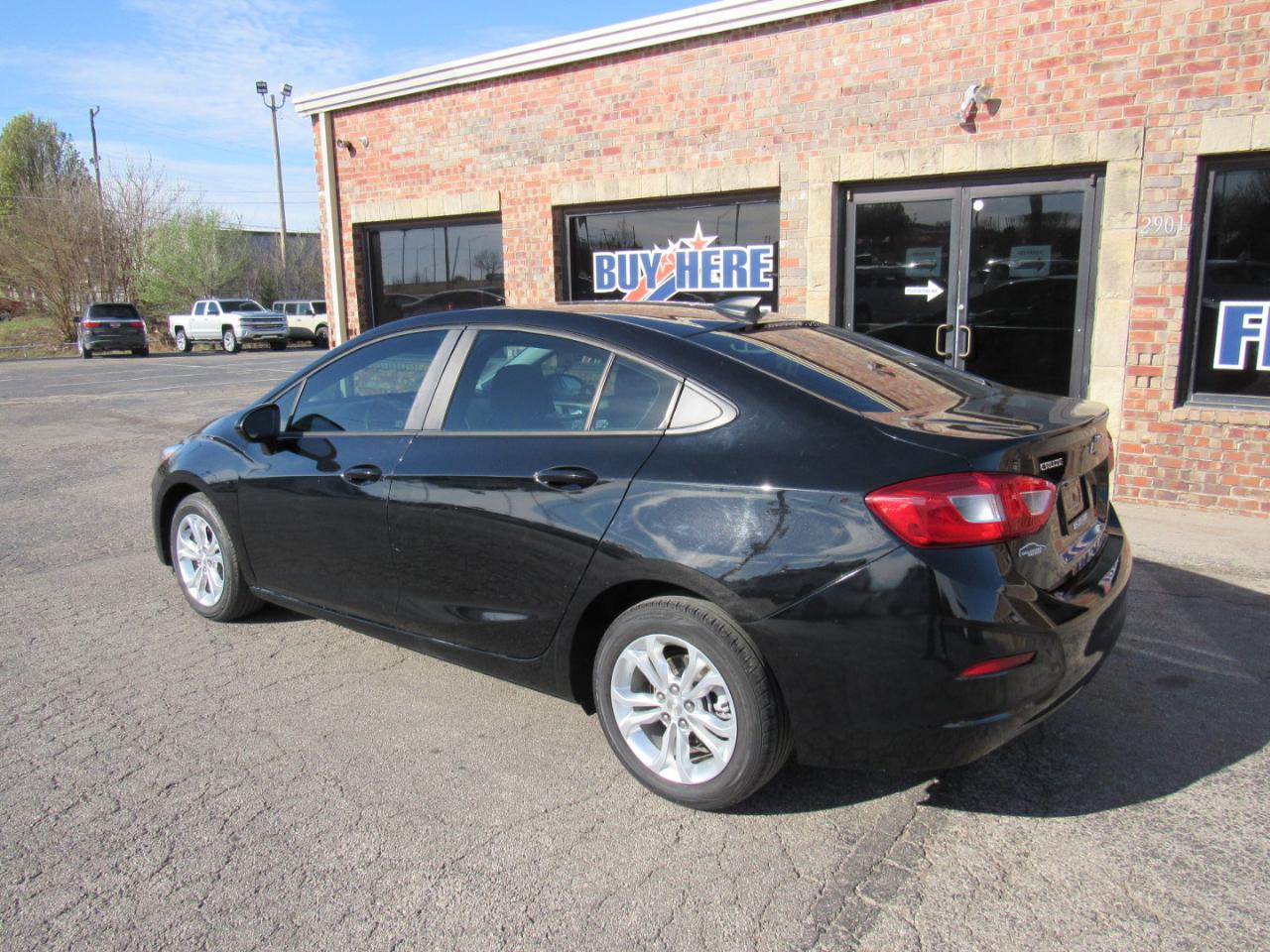 Chevrolet Cruze LS Auto 2019