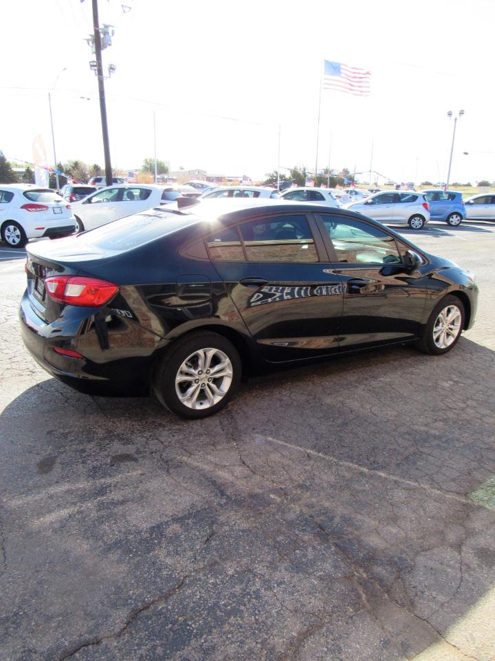 Chevrolet Cruze LS Auto 2019