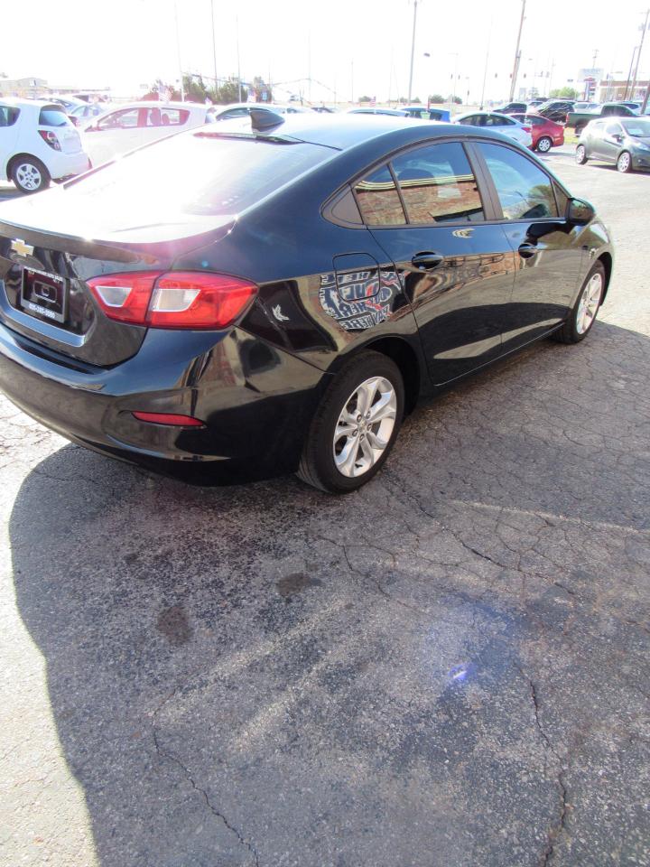 Chevrolet Cruze LS Auto 2019