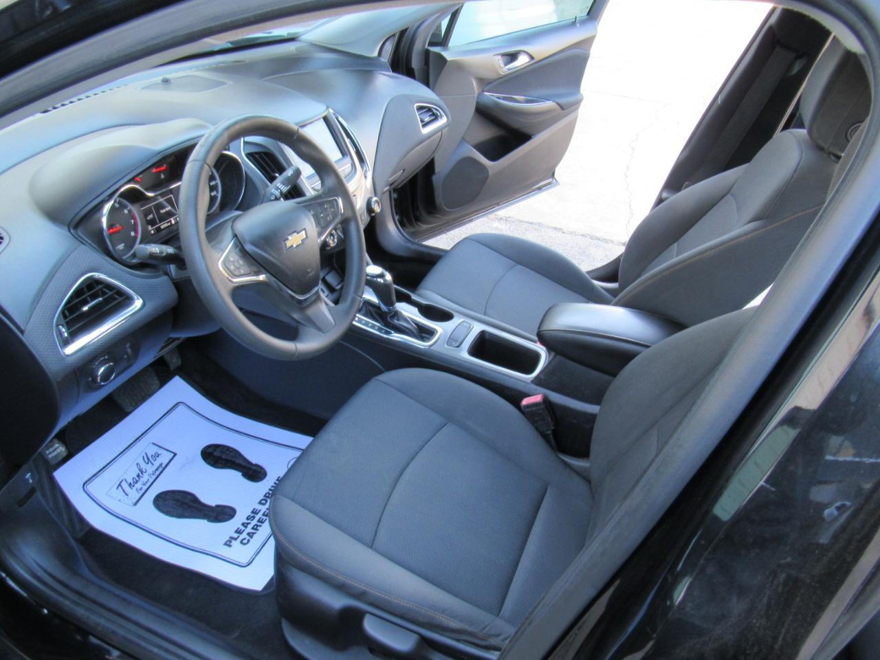 Chevrolet Cruze LS Auto 2019