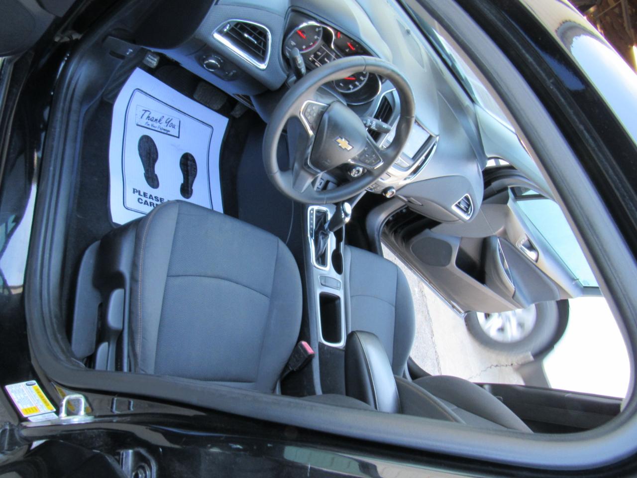 Chevrolet Cruze LS Auto 2019