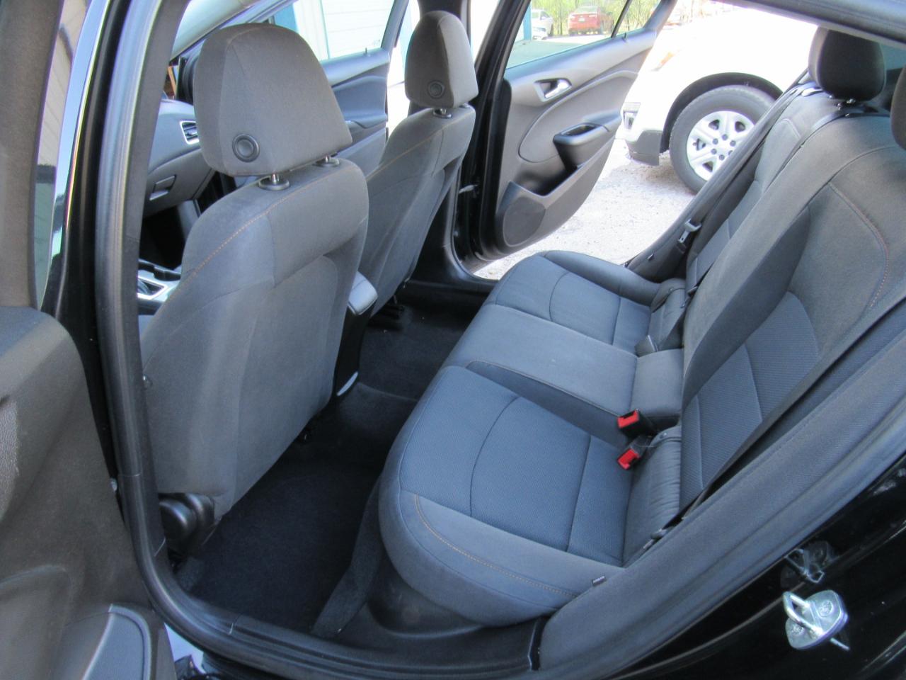 Chevrolet Cruze LS Auto 2019