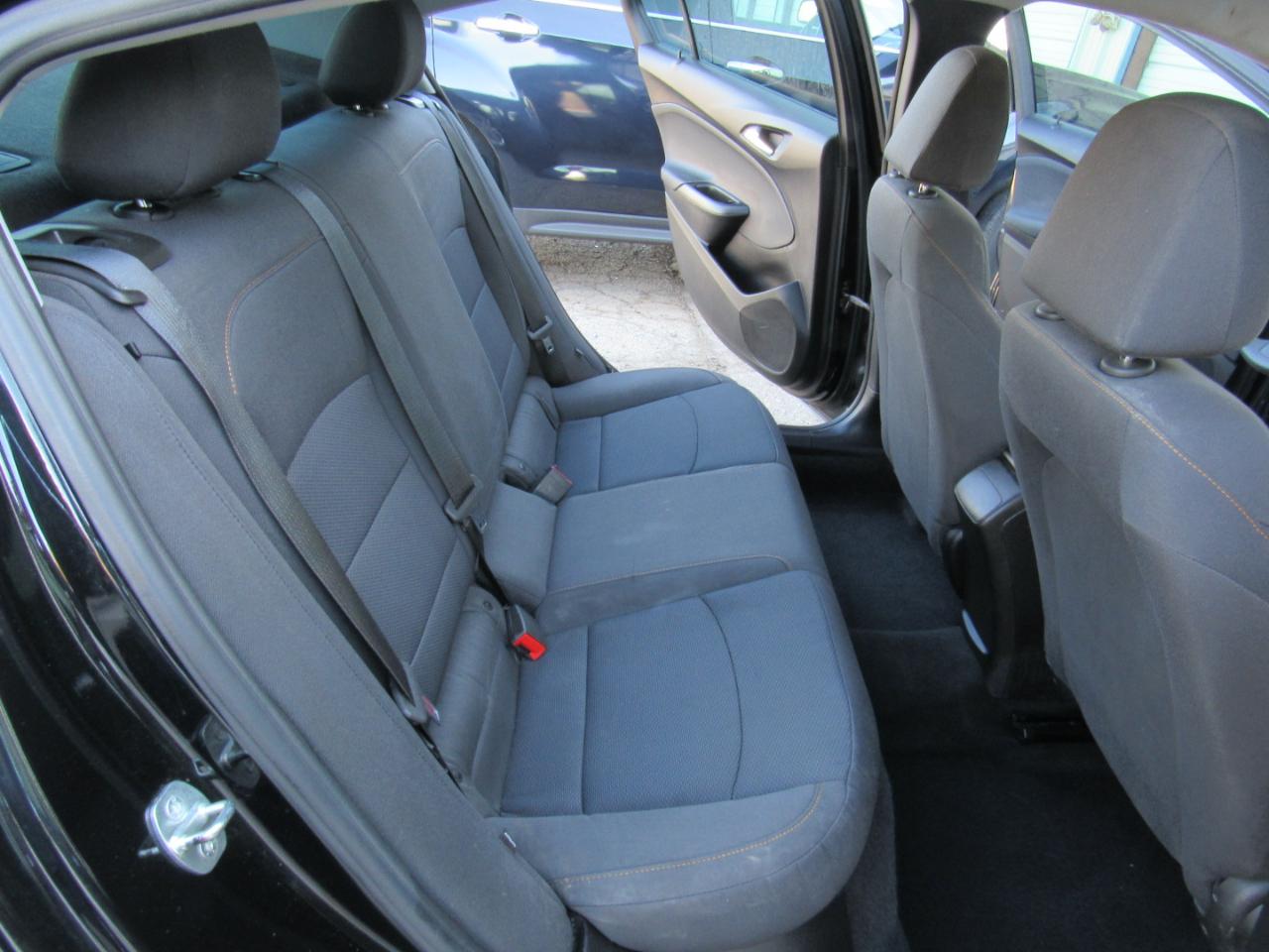 Chevrolet Cruze LS Auto 2019