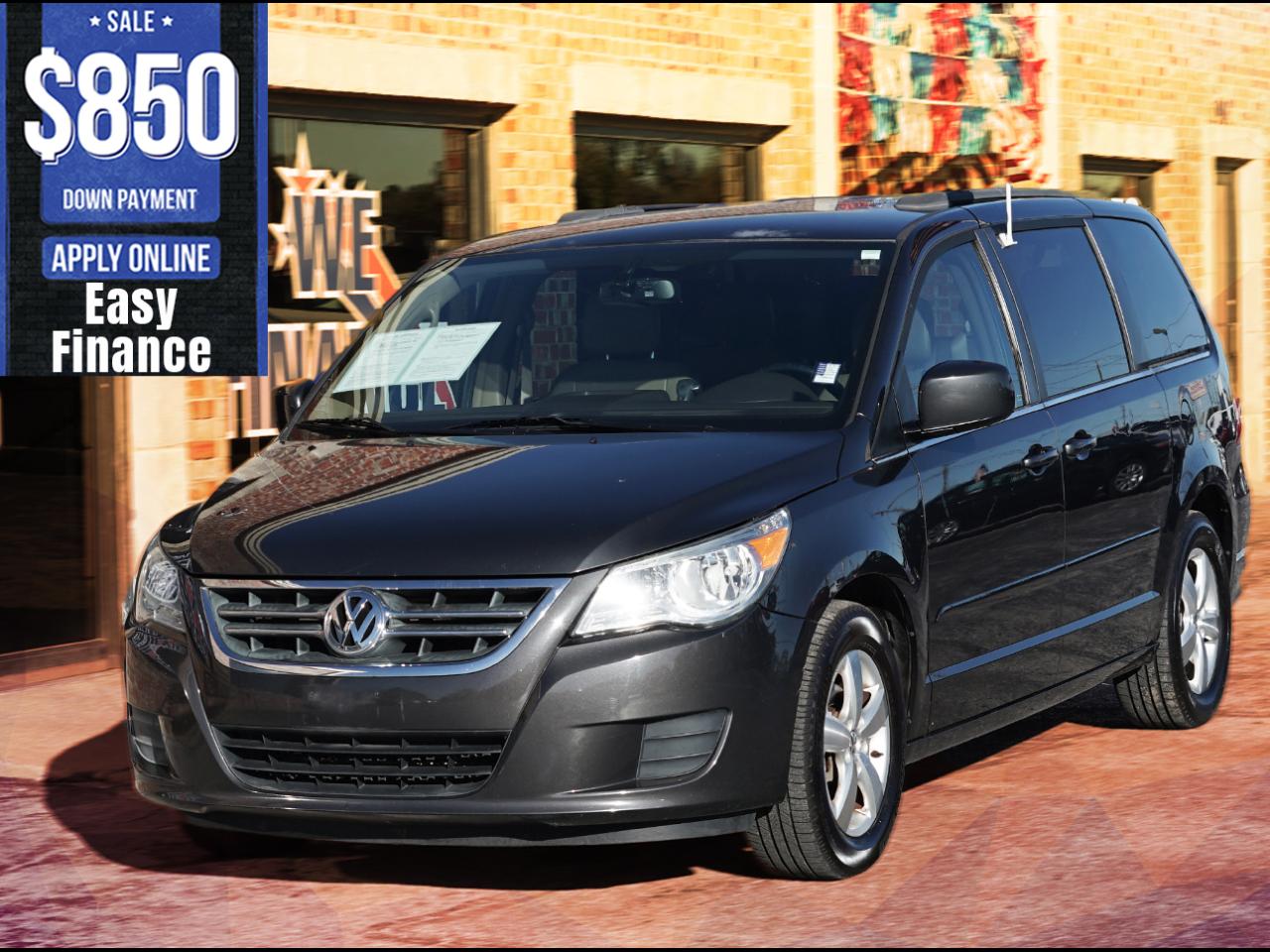 2011 Volkswagen Routan SE