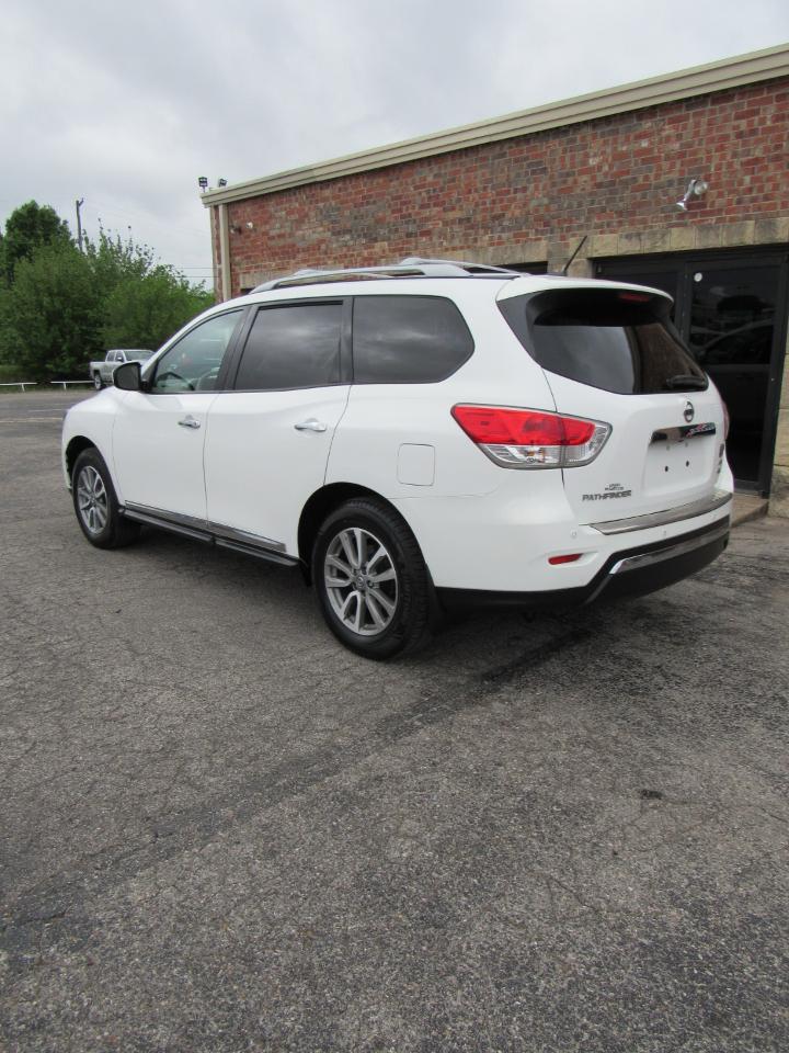 Nissan Pathfinder S 4WD 2013