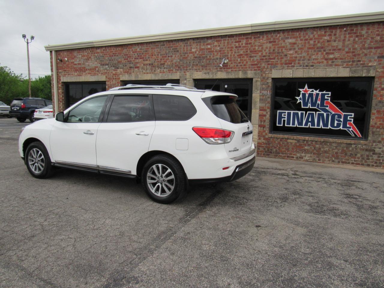 Nissan Pathfinder S 4WD 2013