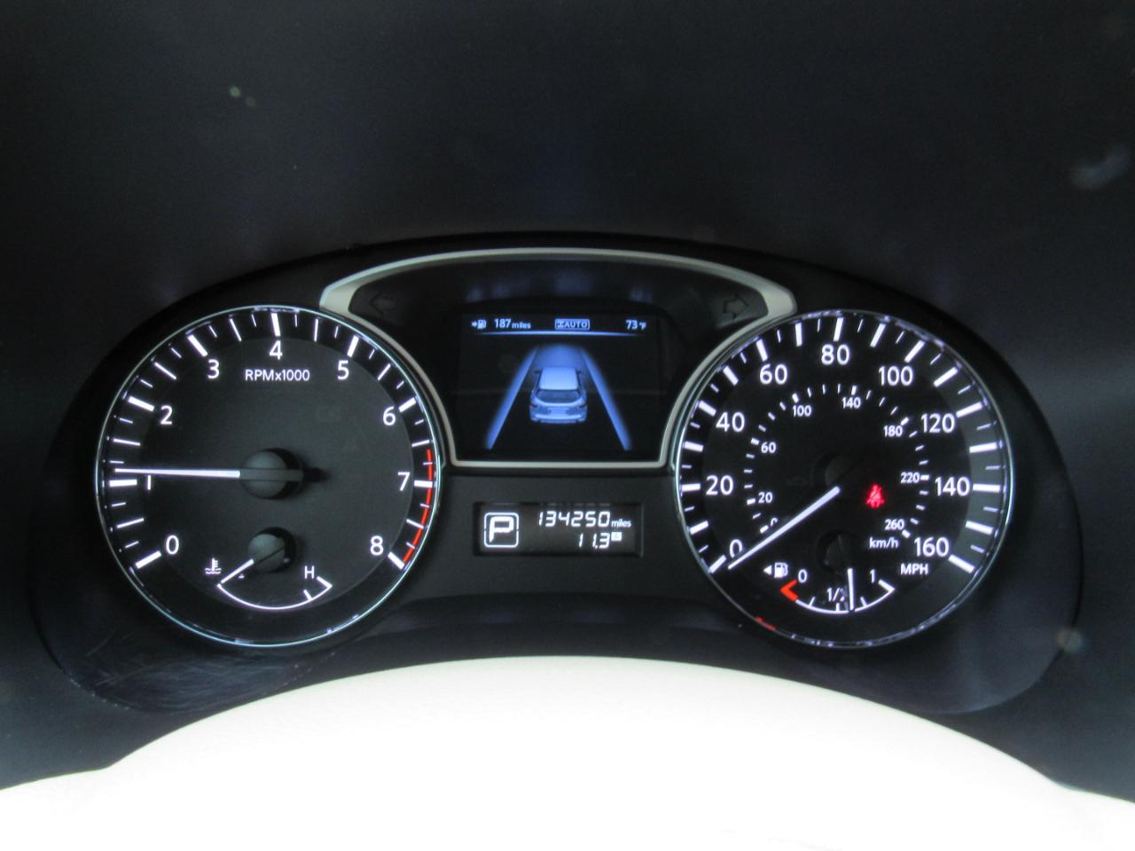 Nissan Pathfinder S 4WD 2013