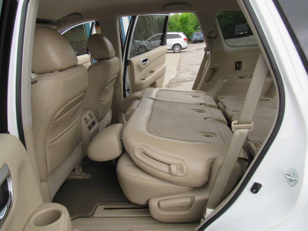 Nissan Pathfinder S 4WD 2013