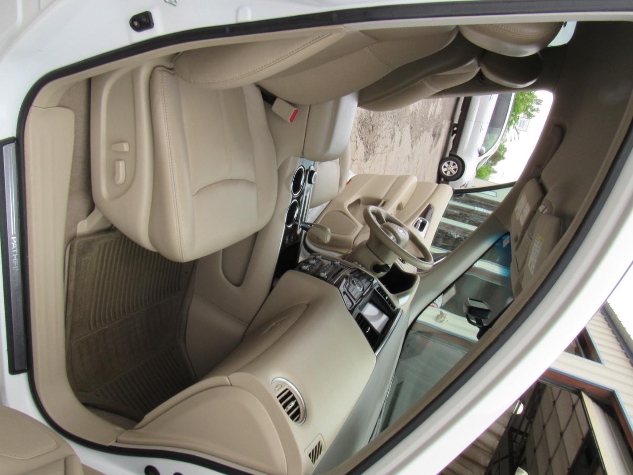 Nissan Pathfinder S 4WD 2013