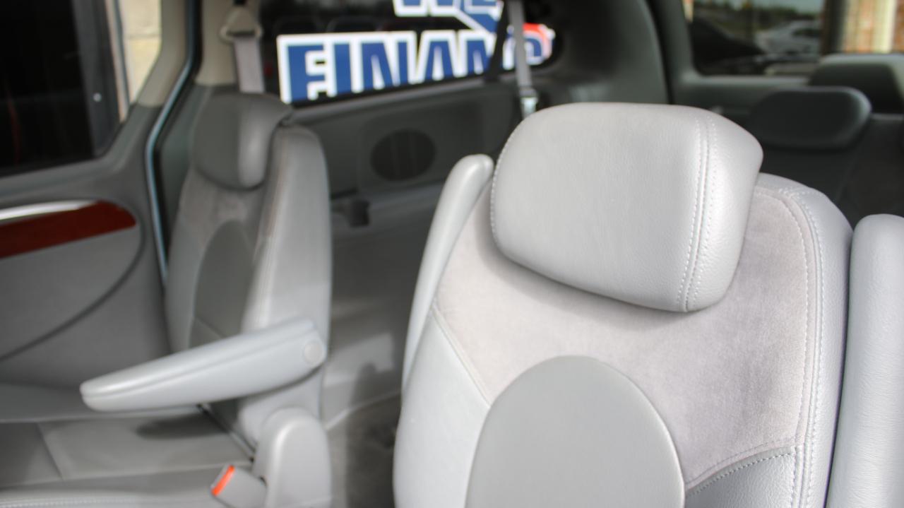 Chrysler Town & Country Limited 2006