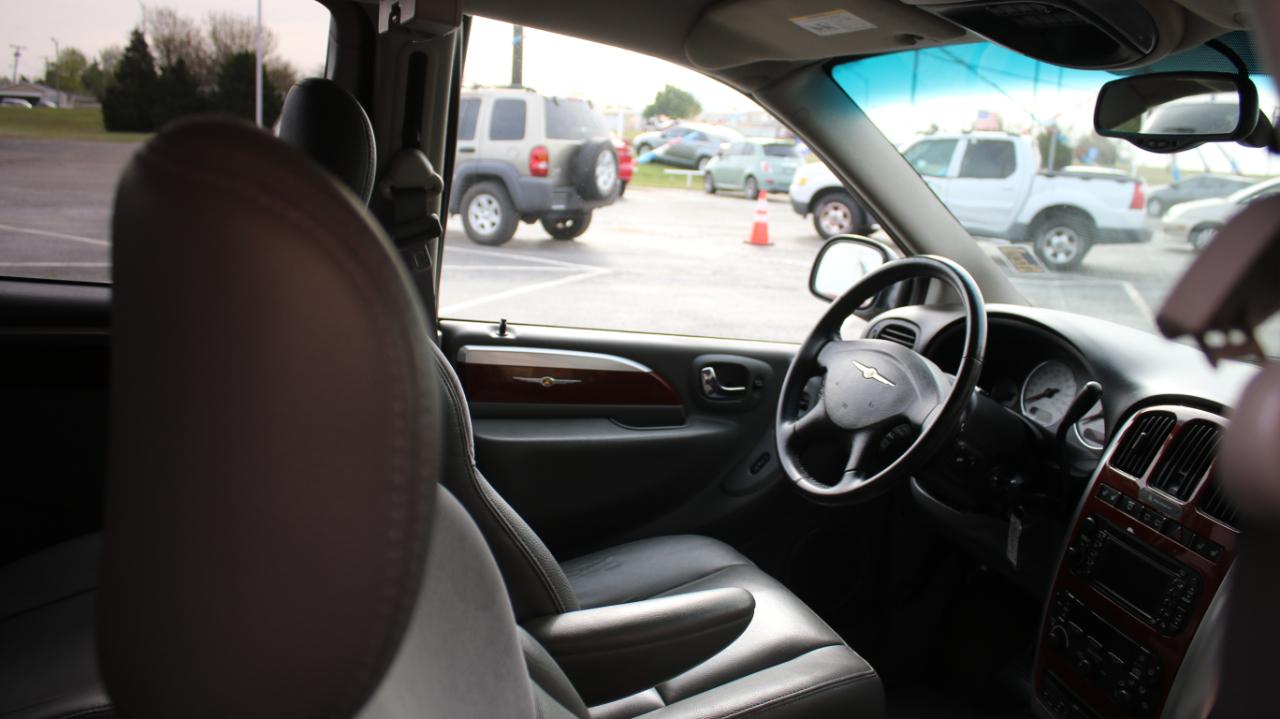 Chrysler Town & Country Limited 2006