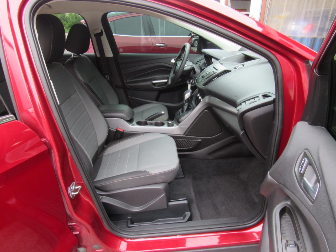 Ford Escape SE FWD 2016