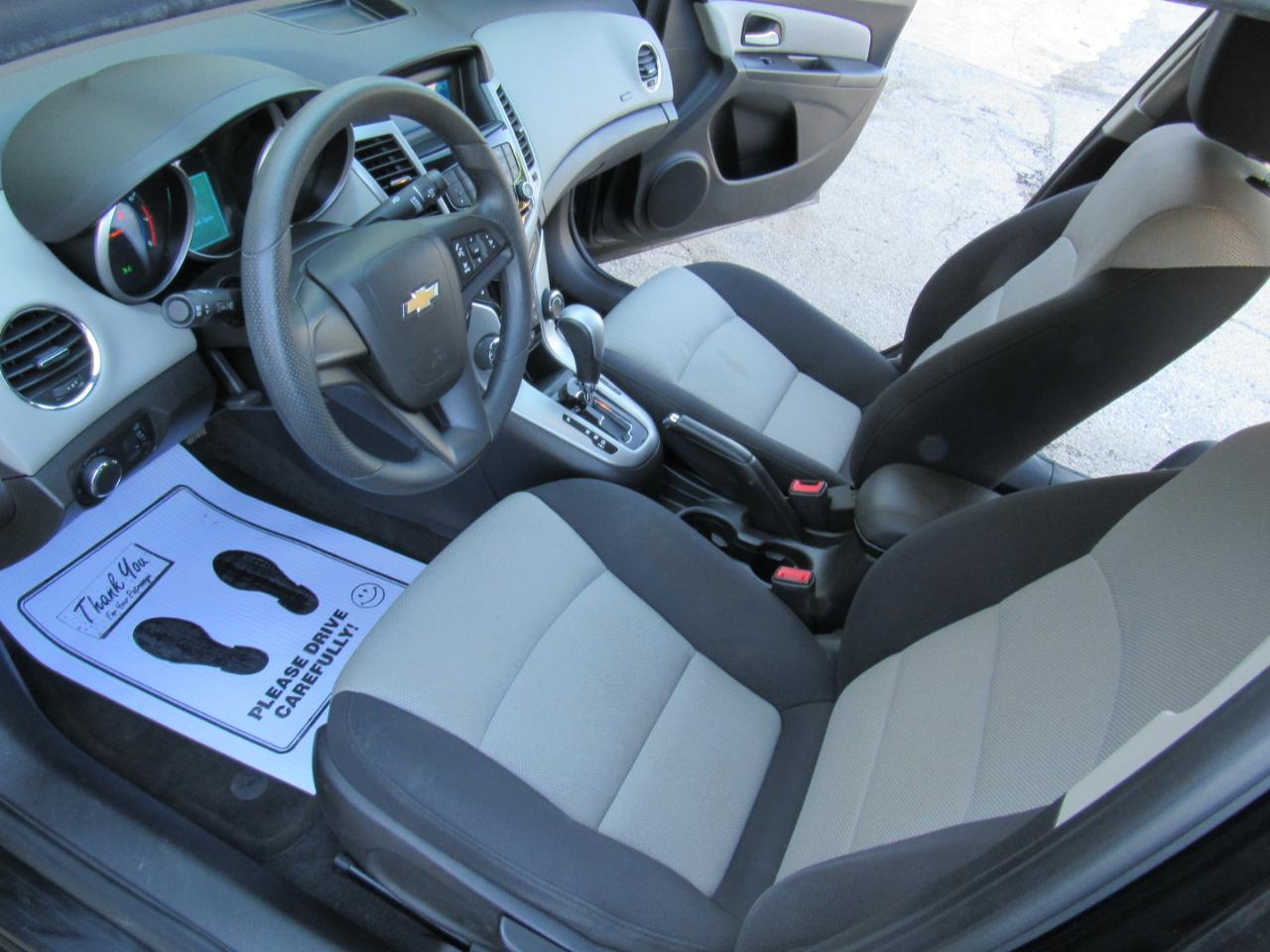 Chevrolet Cruze LS Auto 2014