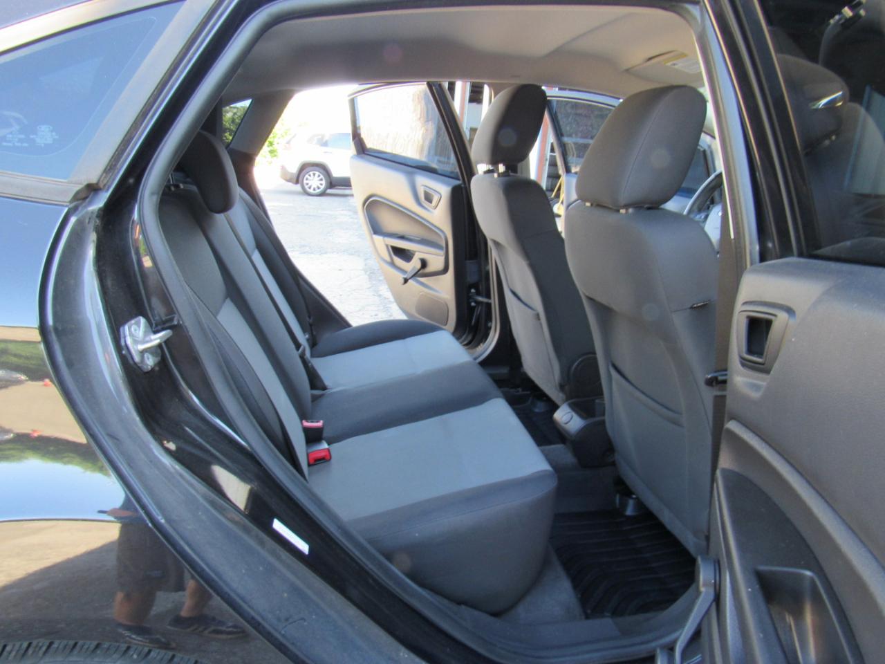 Ford Fiesta S Sedan 2015