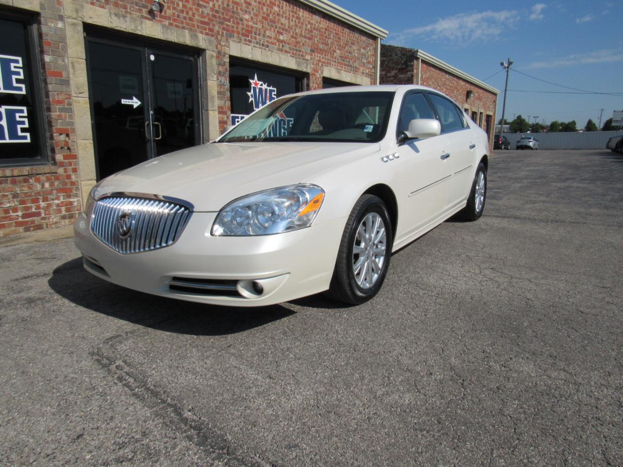 Buick Lucerne CXL 2010