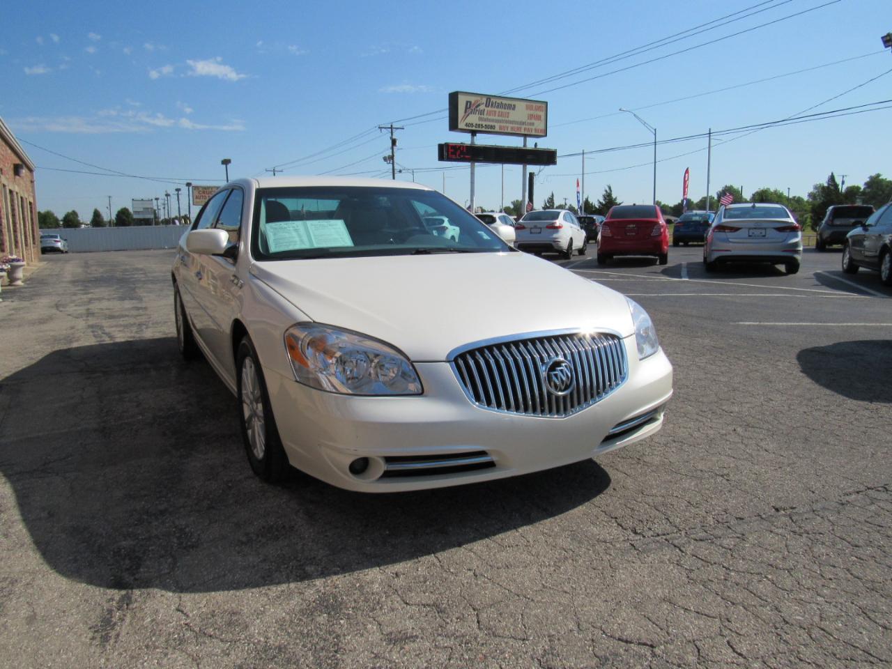 Buick Lucerne CXL 2010