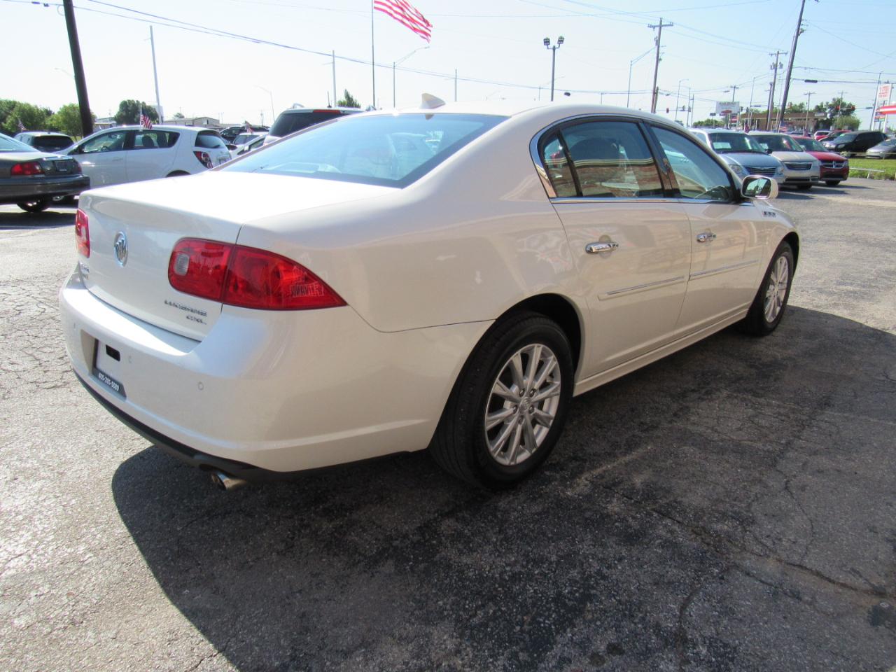 Buick Lucerne CXL 2010