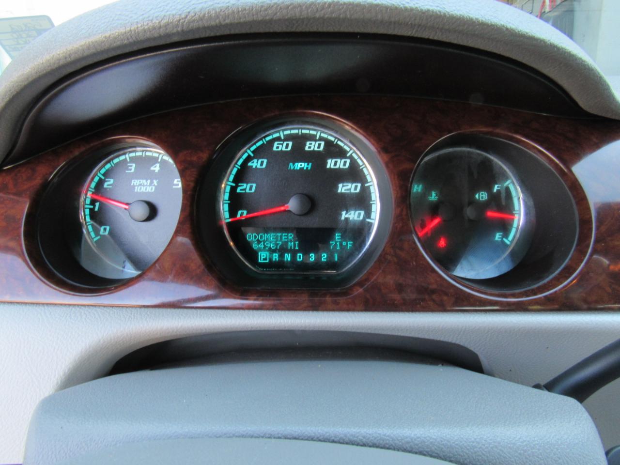 Buick Lucerne CXL 2010