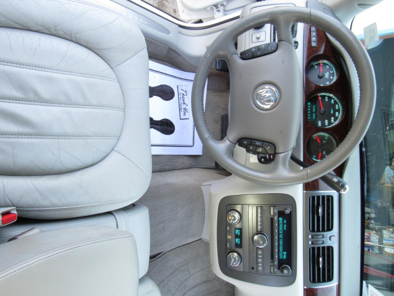 Buick Lucerne CXL 2010