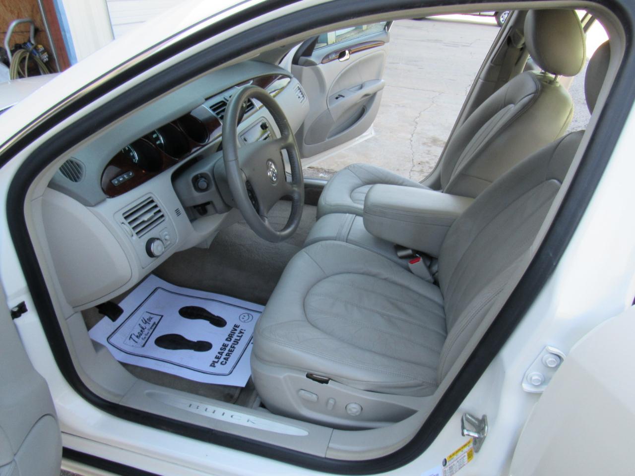Buick Lucerne CXL 2010