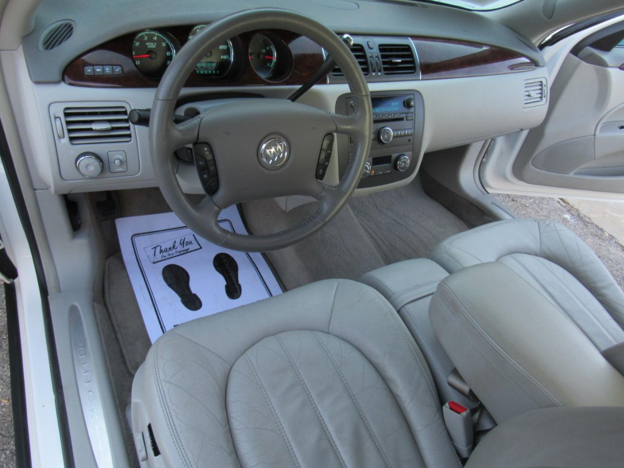 Buick Lucerne CXL 2010