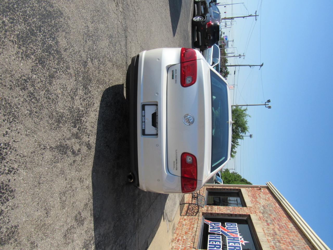 Buick Lucerne CXL 2010