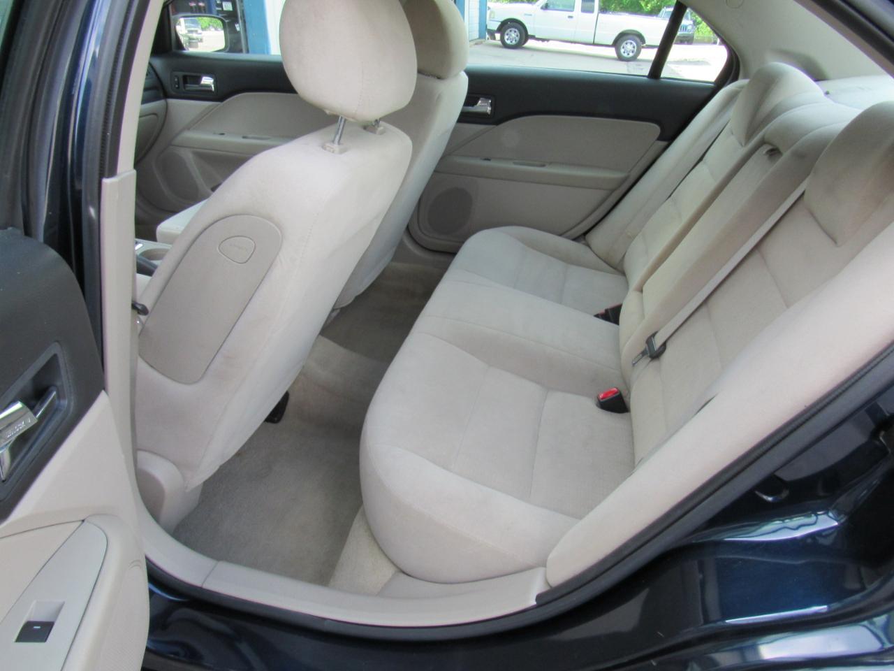 Ford Fusion S 2008