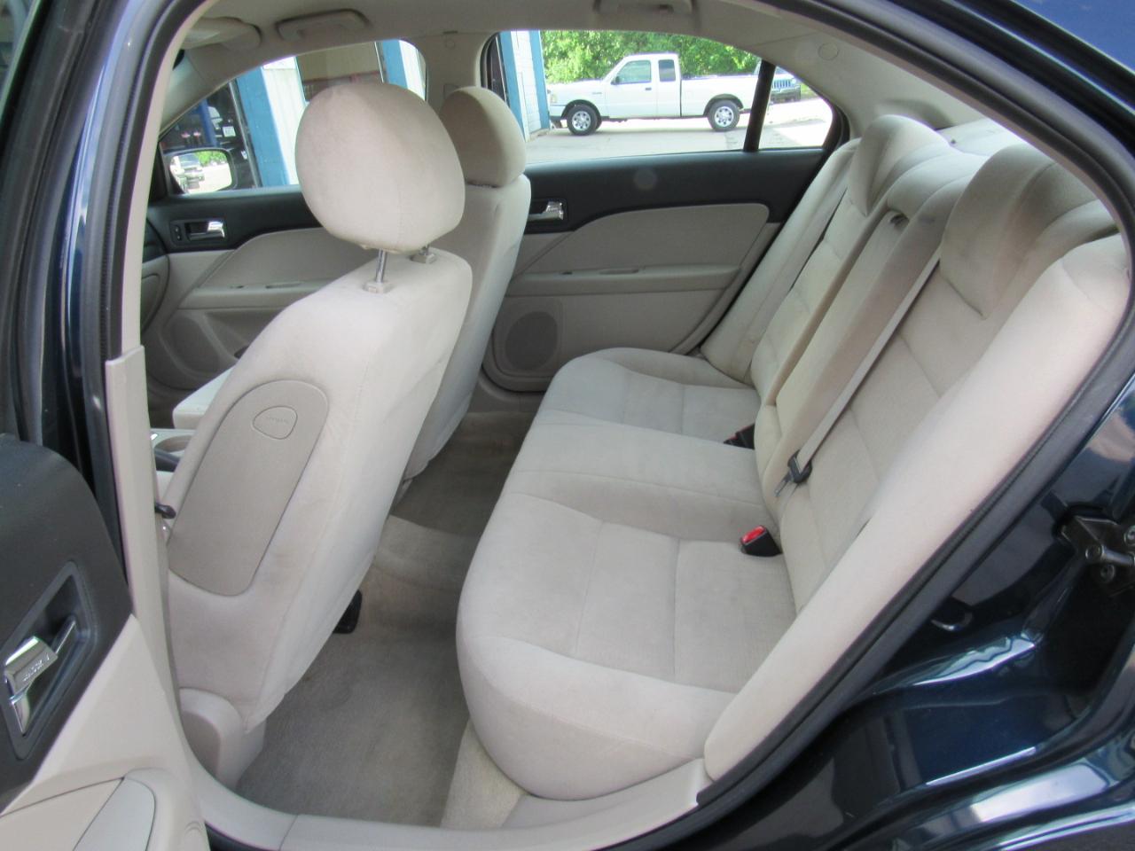 Ford Fusion S 2008