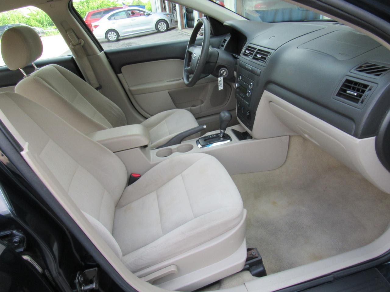 Ford Fusion S 2008