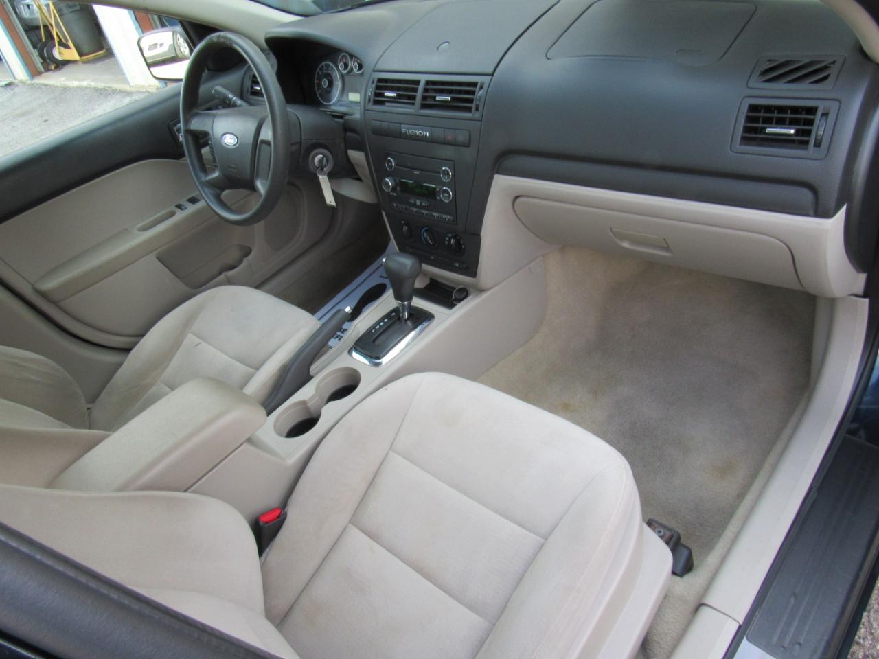 Ford Fusion S 2008