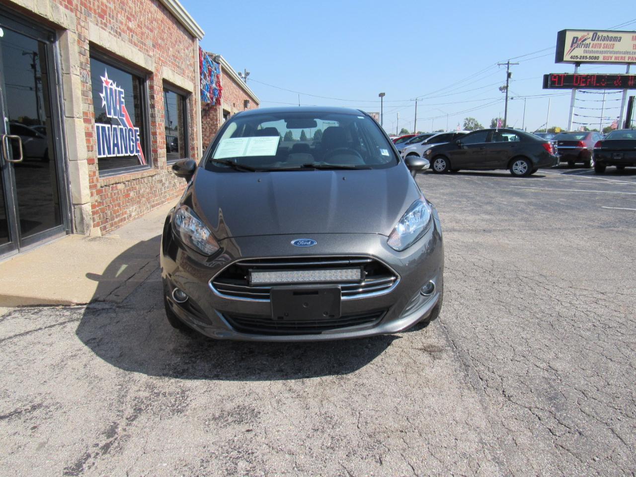 Ford Fiesta SE Sedan 2015