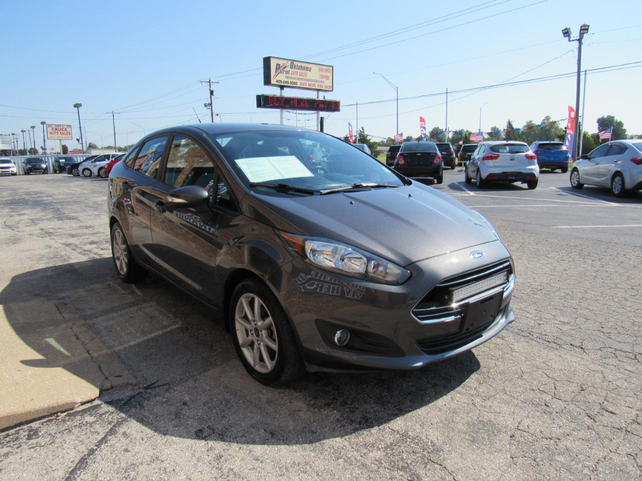 Ford Fiesta SE Sedan 2015