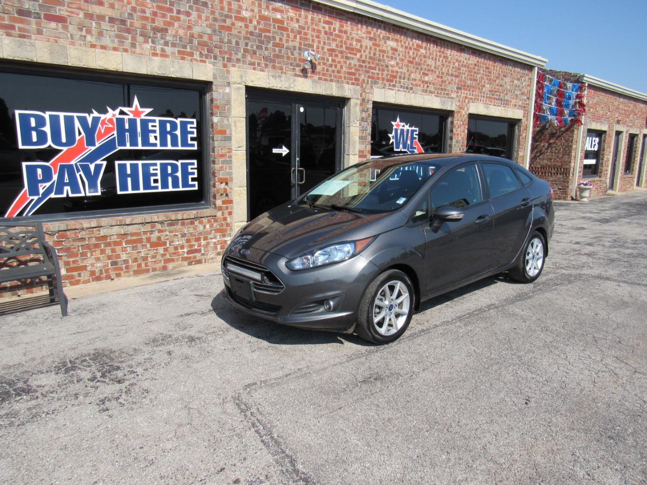 Ford Fiesta SE Sedan 2015