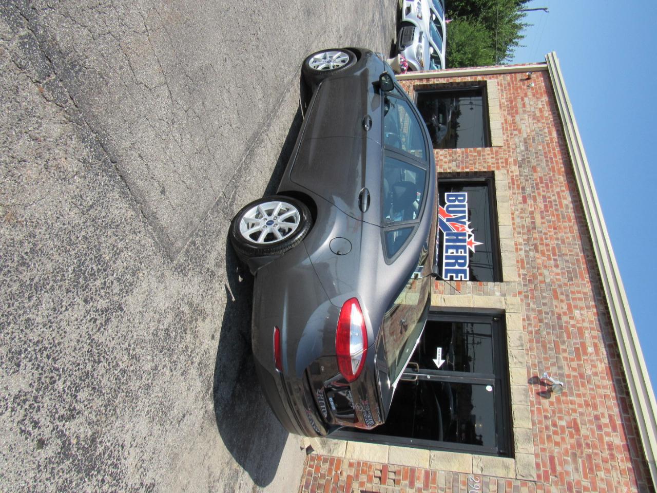 Ford Fiesta SE Sedan 2015