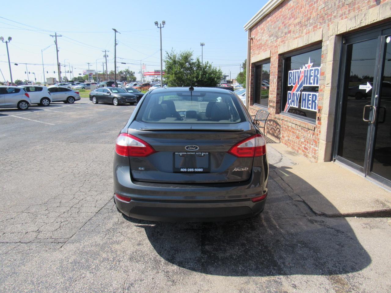 Ford Fiesta SE Sedan 2015