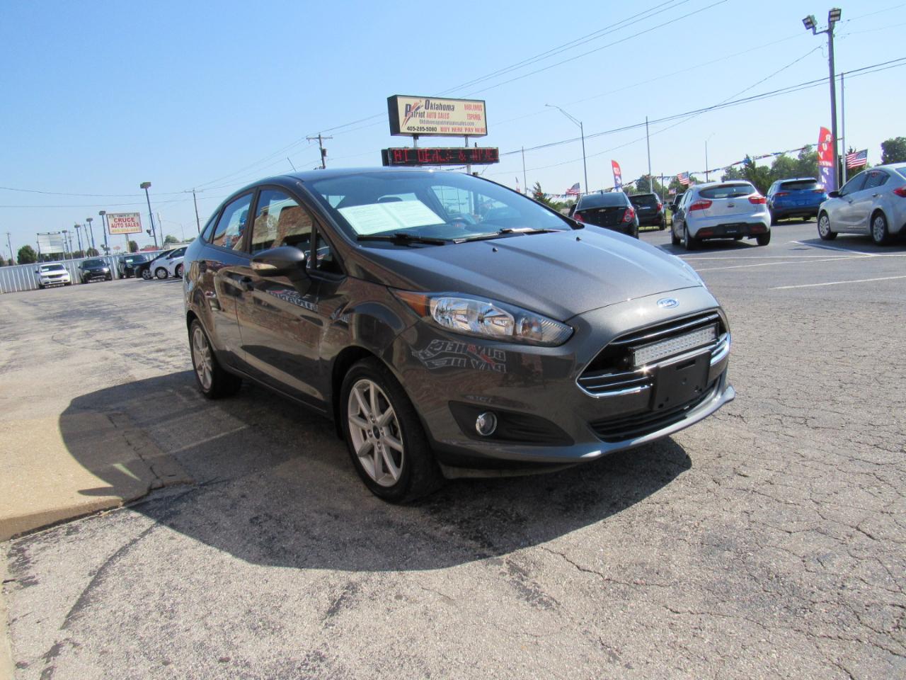 Ford Fiesta SE Sedan 2015