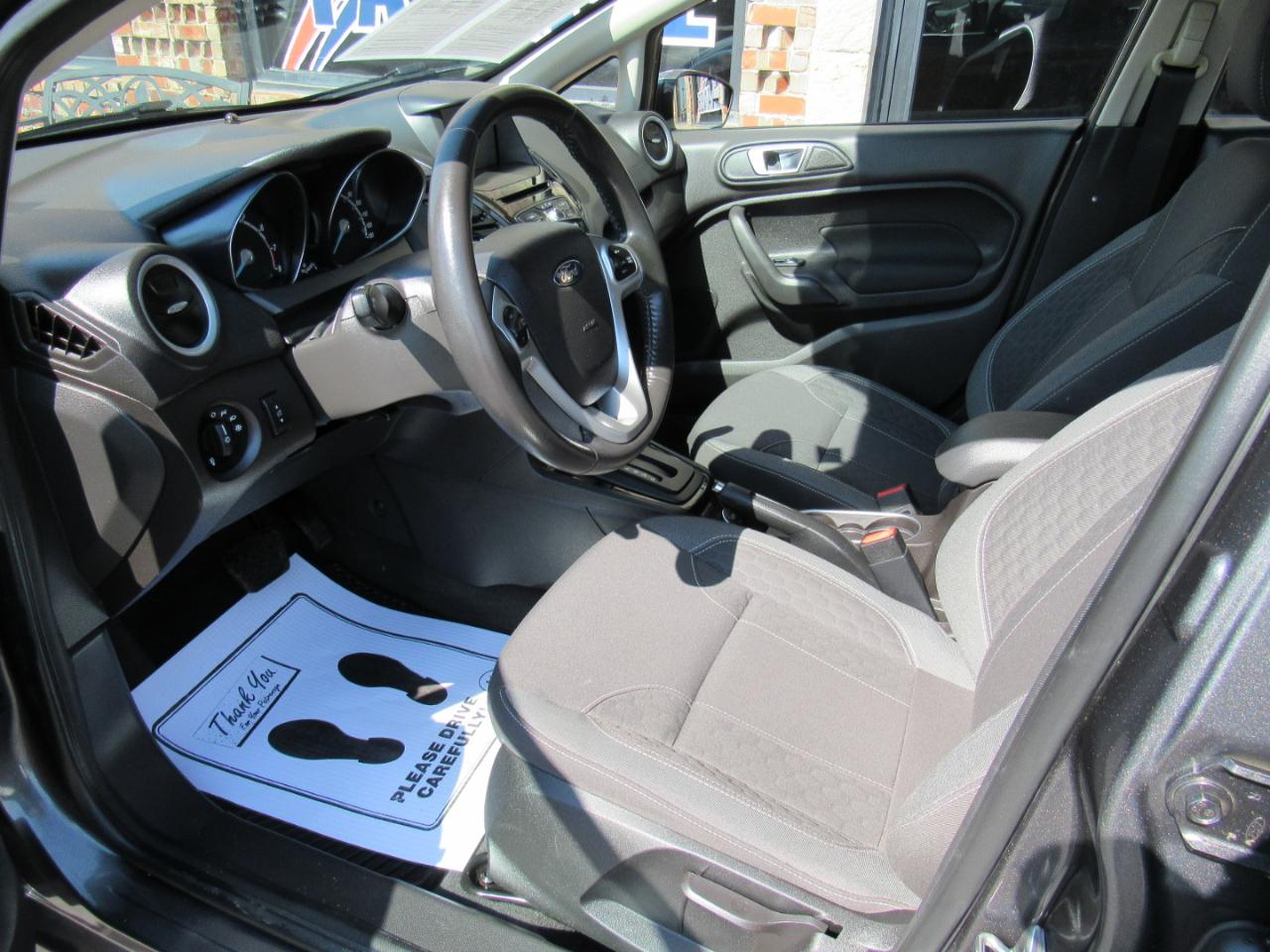 Ford Fiesta SE Sedan 2015