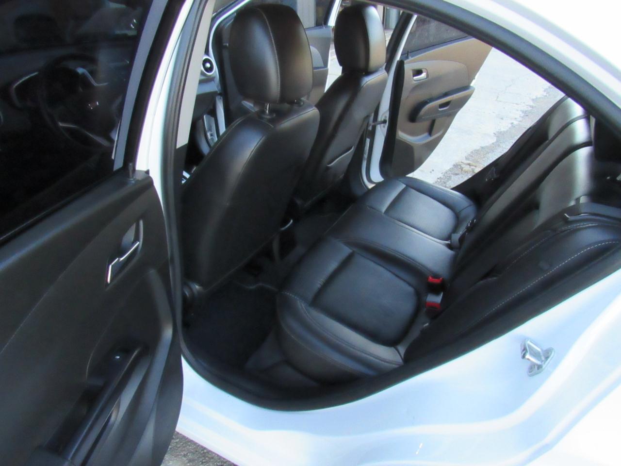 Chevrolet Sonic Premier Auto Sedan 2018
