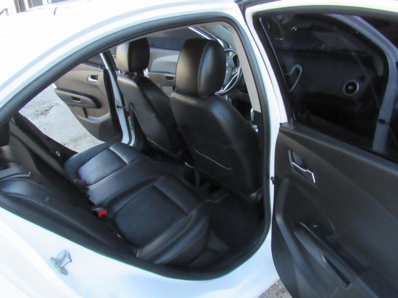 Chevrolet Sonic Premier Auto Sedan 2018