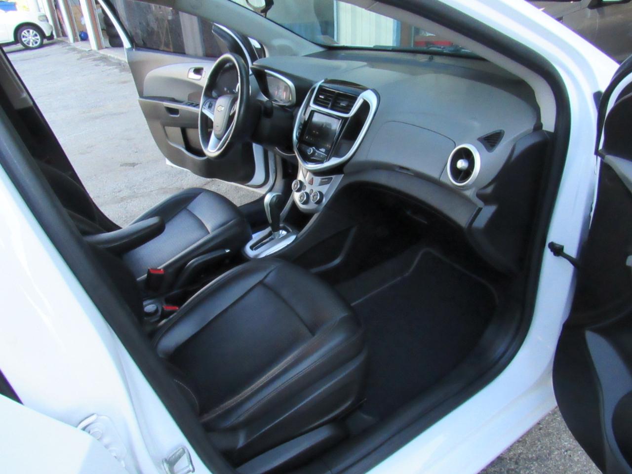 Chevrolet Sonic Premier Auto Sedan 2018